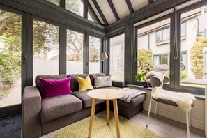House | 1 bedroom - Robin s Nest 1 Bedroom Near Wimbledon (London)