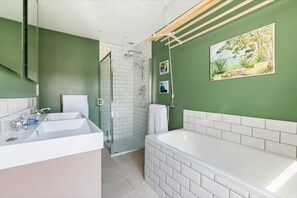 House - The Battersea Green 3 Bedroom House (London)