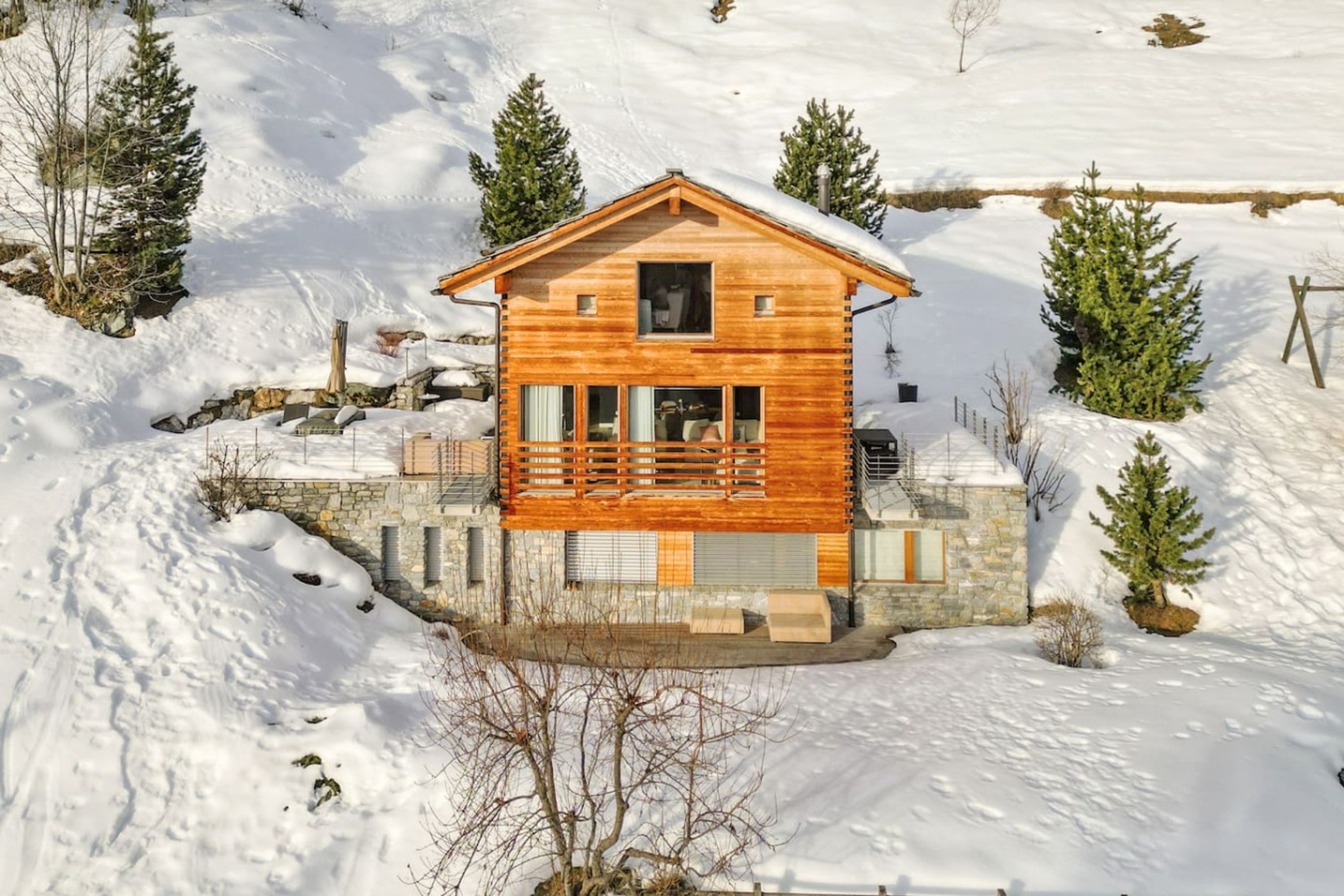 5 bedrooms