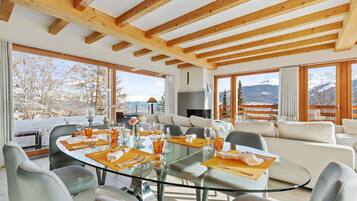 5 bedrooms