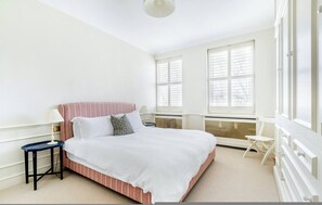 House - The Baby s Breath 2 Bedroom With Patio in Chelsea (London)