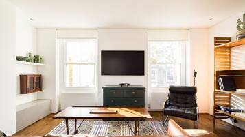 2 bedrooms