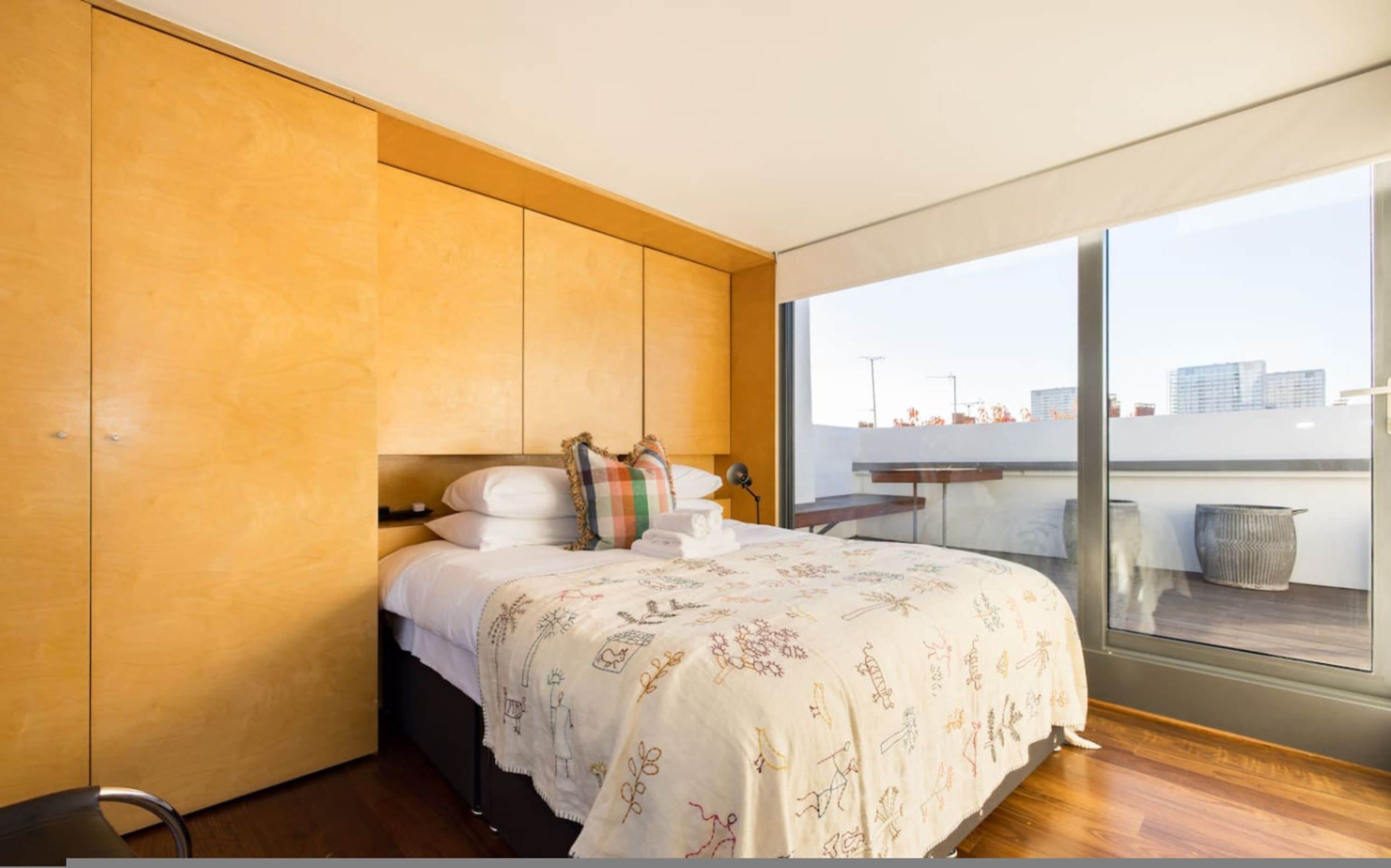 2 bedrooms