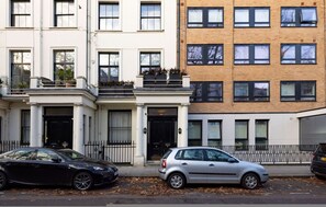 House - The Tree House 2 Bedroom Apartment by Hyde Park (London)