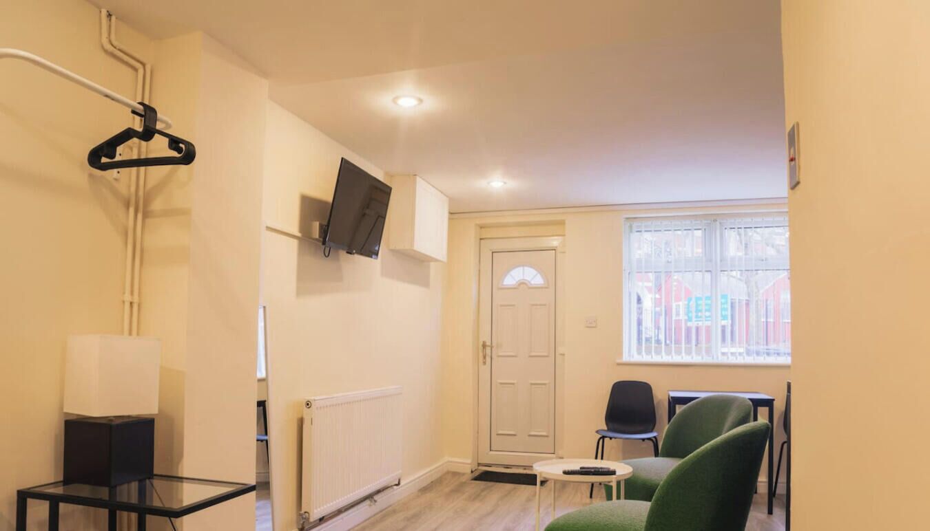 Flora`s Flats - Studio 1 - Nottingham