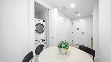 House | 1 bedroom, high-speed internet