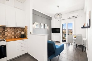 Interior - Luxury 2BR Penthouse Marina & Sea Views (Pireas)