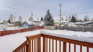 House (6 Bedrooms) | Interior