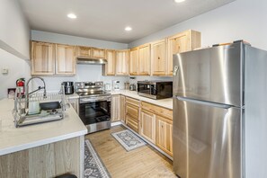 Rumah (6 Bedrooms) | Interior