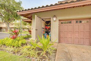Interior - Beach Club & Pool at Big Island Resort Getaway! (Kamuela)
