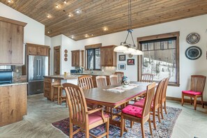Interior - 5 Mi to Winter Park Resort! Year-round Mtn Gem (Fraser)
