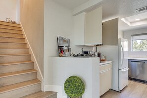 Interior - Long-term Getaway w/ Pool Access in Mission Viejo! (Mission Viejo)