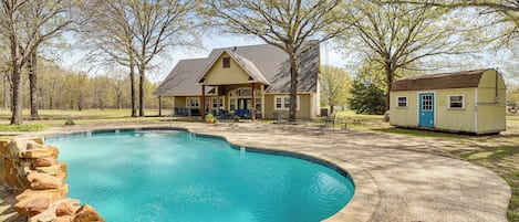 House (4 Bedrooms) | Front of property