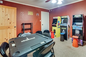 Interior - 1 Mi to Lake Fork! Countryside Escape w/ Pool (Emory)