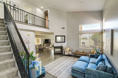 Explore Socal: Family-friendly Home in Fontana!