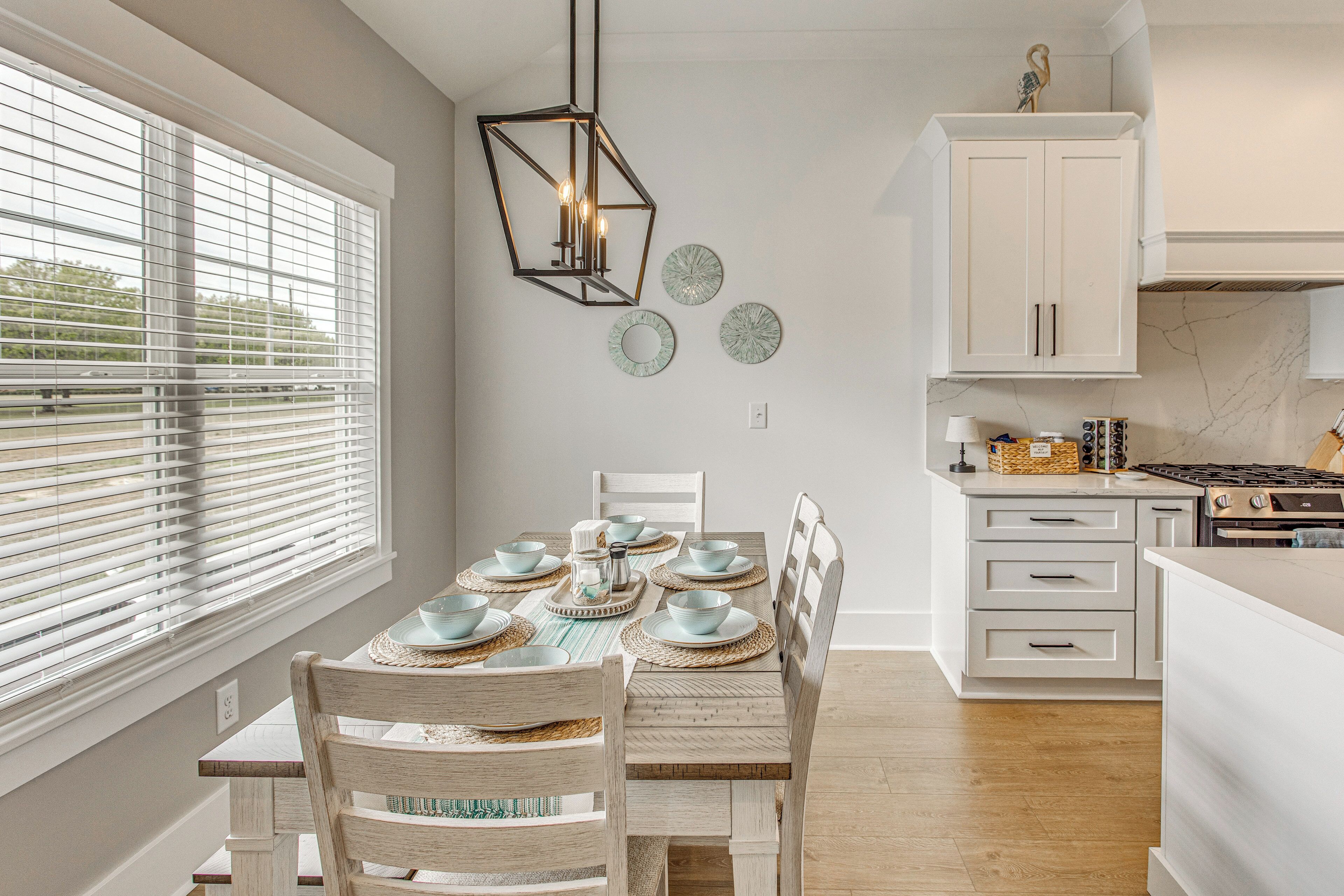 House (4 Bedrooms) | Interior