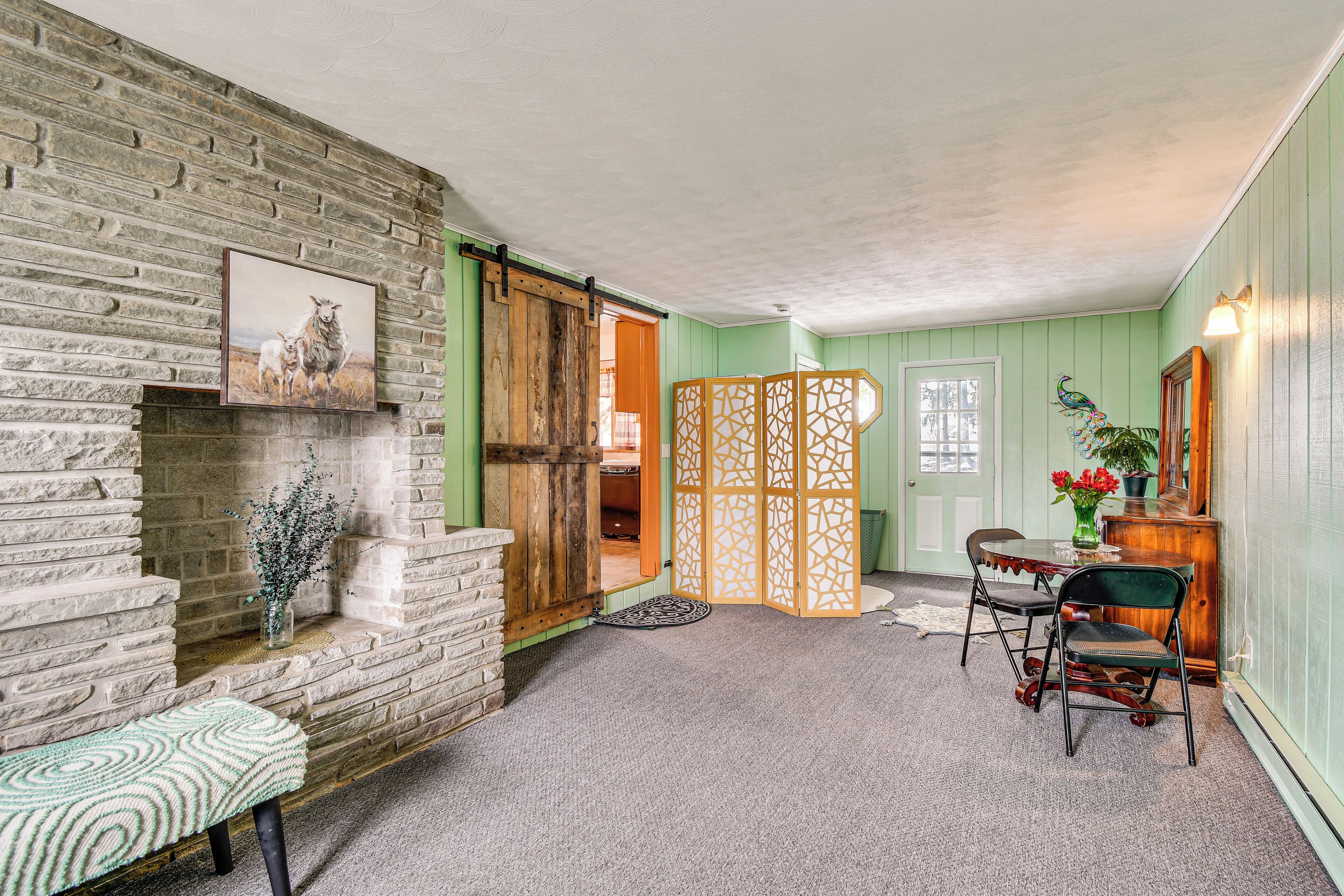 House (2 Bedrooms) | Interior