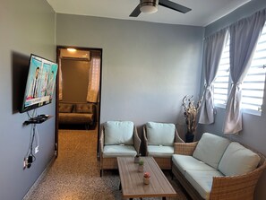 Smart TV - Lovely 2-bedroom villa with pool & AC in Combate Beach, Boquerón Puerto Rico. (Cabo Rojo)