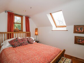1 Schlafzimmer, individuell dekoriert, individuell eingerichtet