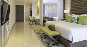 Tabla de planchar con plancha, wifi y ropa de cama