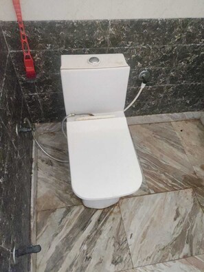 Phòng đôi Tiêu chuẩn | Phòng tắm