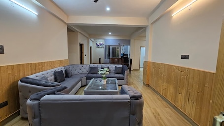 Interior. Deswal Hotel