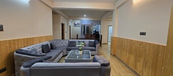 Deswal Hotel