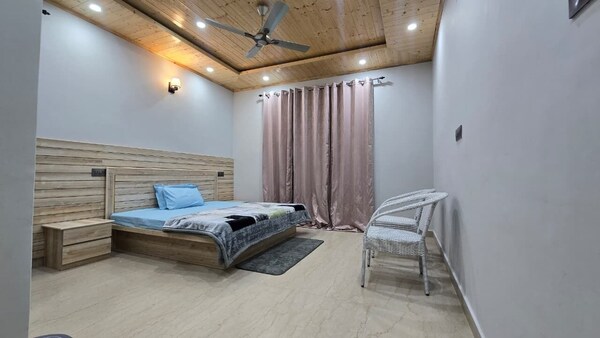 Deswal Hotel - Rohtak