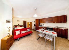 Room - Vrbo Property (Bellagio)