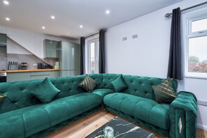 House - Stylish Dagenham Flat Easy Central London Access (Dagenham)
