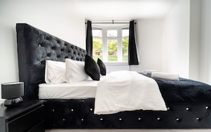 House | 2 bedrooms, Internet - LUX 2bdr Flat Near LTN Airport City Centre (Luton)