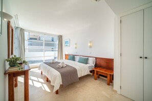 4 chambres, fer et planche à repasser, lit parapluie, Wi-Fi gratuit