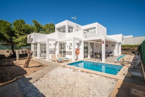 Pool - V. Villa Savina by BeBreeze (Can Picafort)