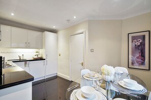 Apartamento luxo | Opções para refeição