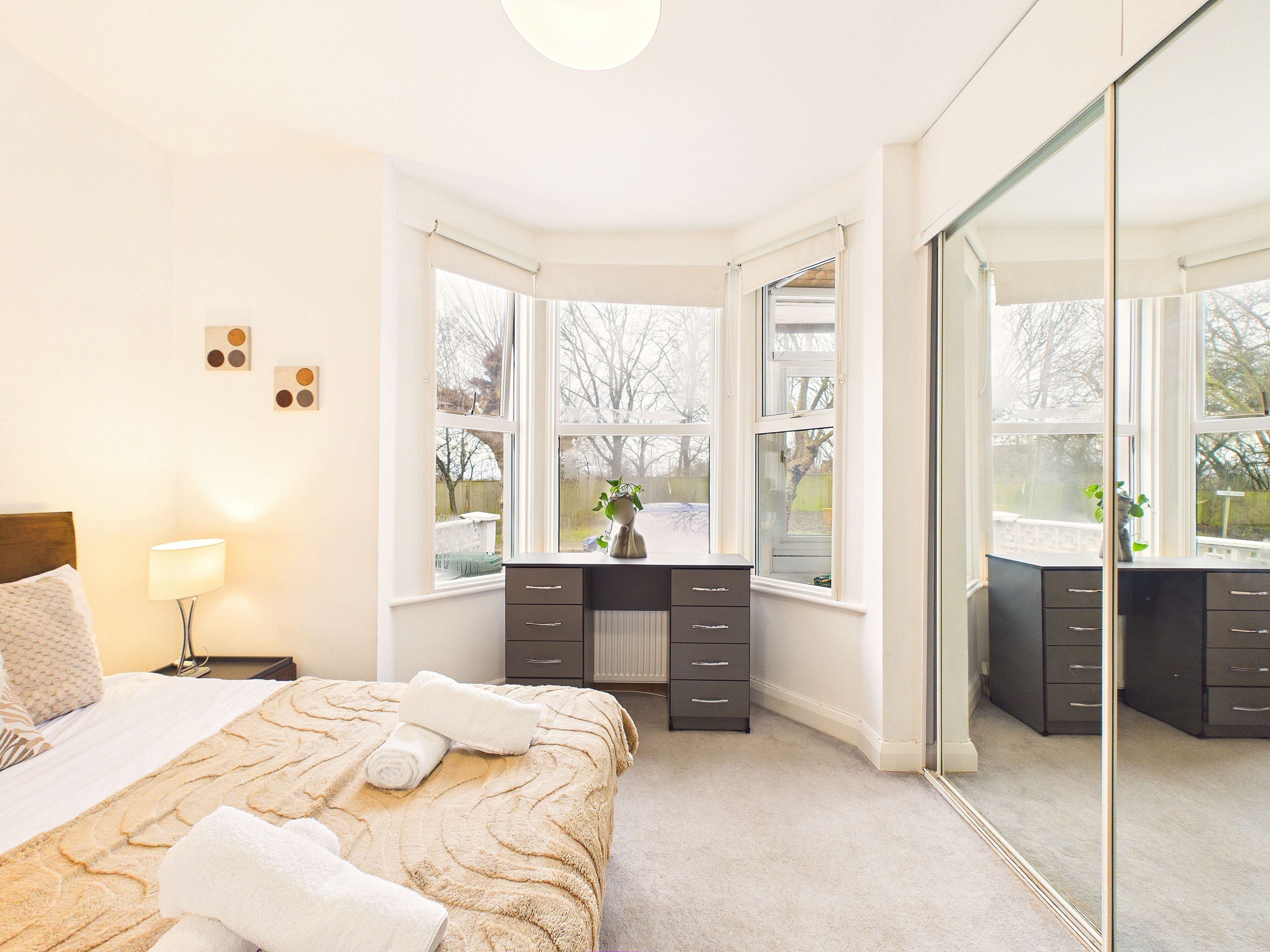 คอมฟอร์ทอพาร์ทเมนท์, ลานระเบียง, ติดสวน