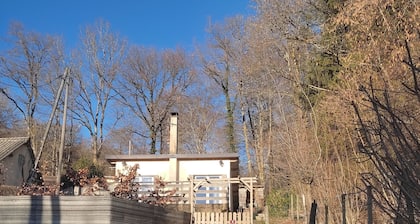 Cottage 200 m from Lac des Settons