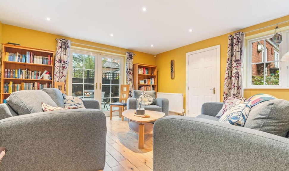 Rachel`s House With Parking! - Leicester