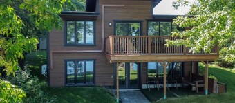 Magnifique chalet au bord du Lac-Saint-Jean