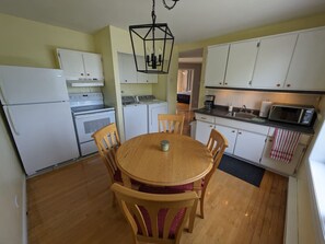 Private kitchen - Le Cocon du Rivage Lac-Saint-Jean (Roberval)