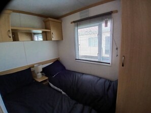 Room - Carlisle Cabin - With Pool and More! (Port Carlisle)