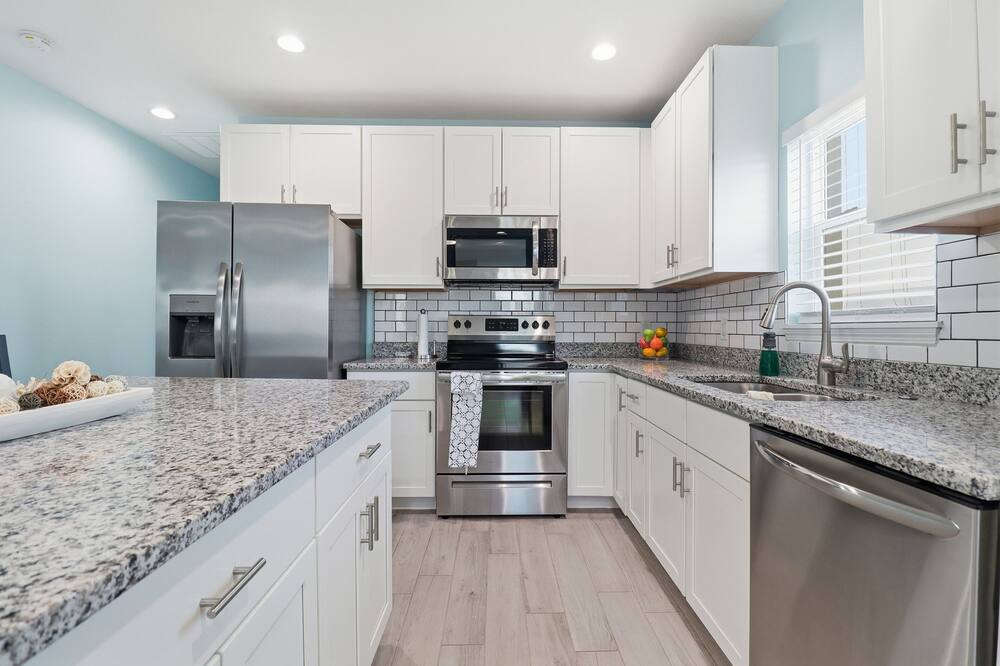 New! Lovely Lilac Cottage 112 - Charlotte Park, FL