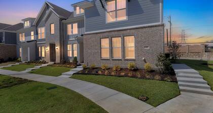 Private Escape Near Dfw Fort Worth At&t Fifa 2 Bedroom Home