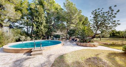 Finca Serena, cosy rural house with private pool.