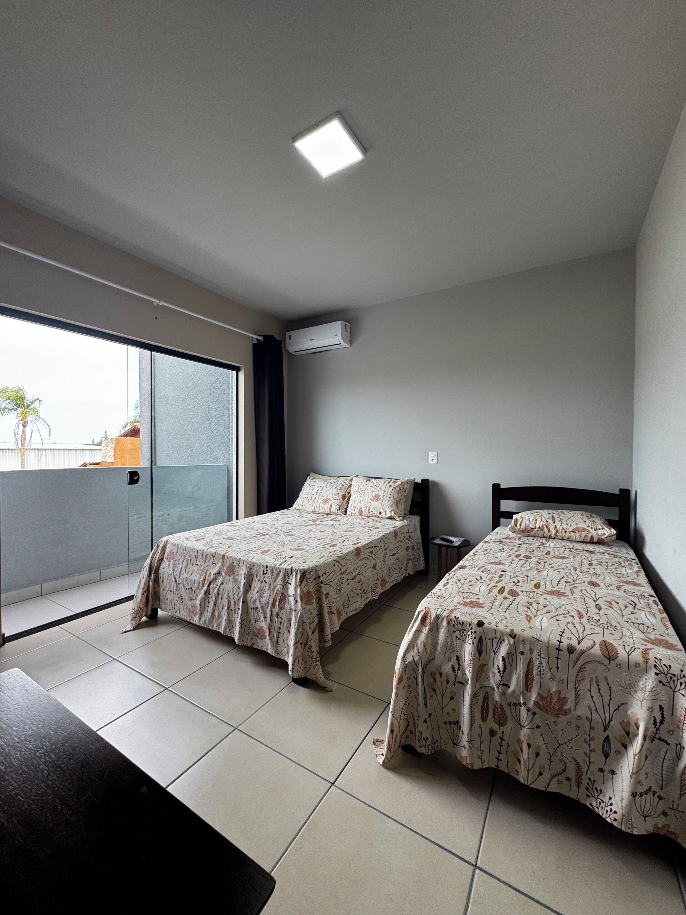 Standard Suite, Balcony | Desk, laptop workspace, free WiFi, bed sheets