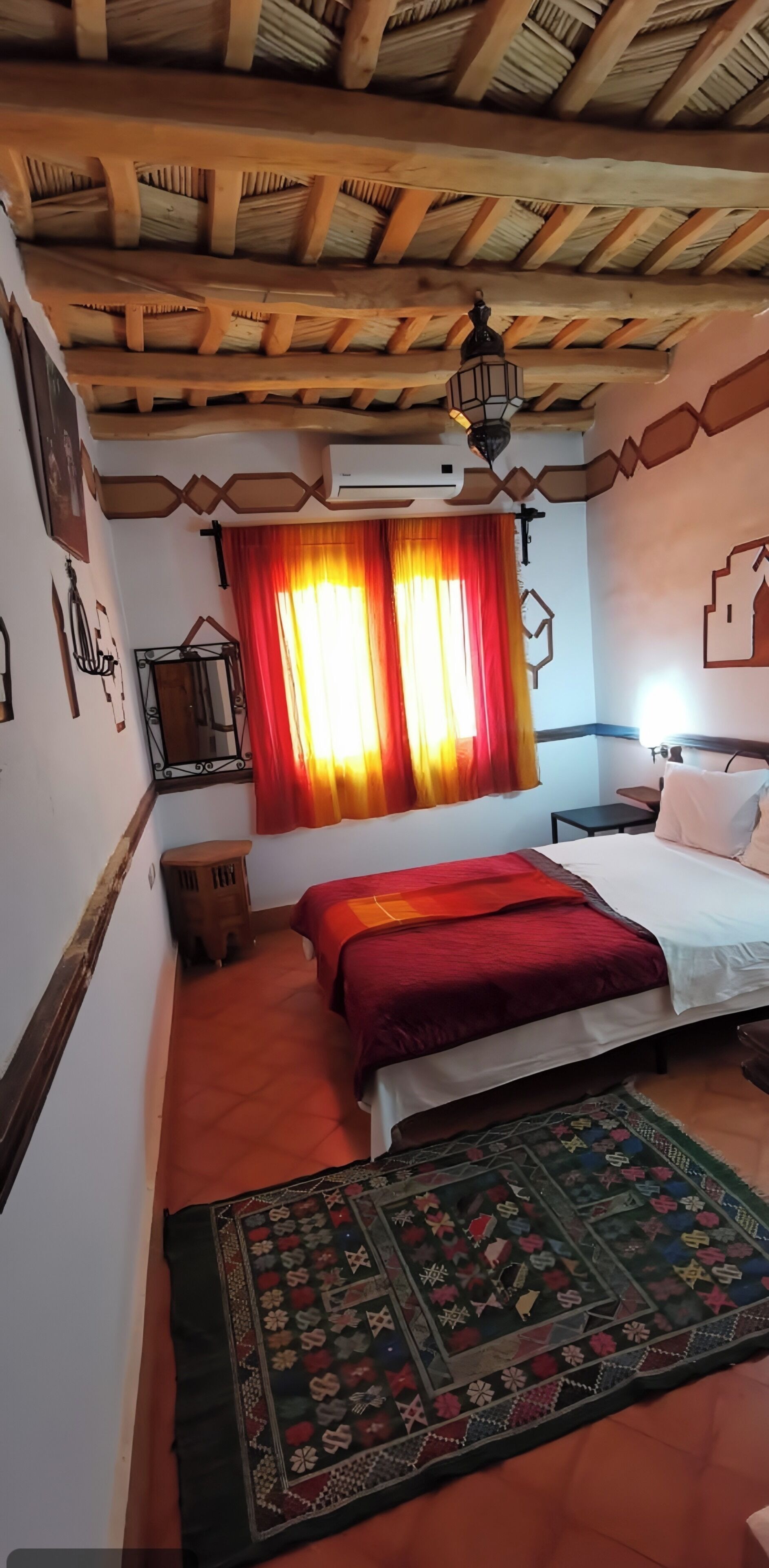6 camere, Wi-Fi, lenzuola