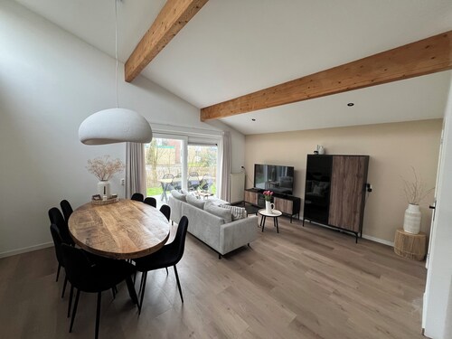 3 bedroom accommodation in Julianadorp