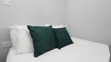 WiFi, bed sheets