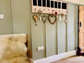 Interior - Nutmeg Cottage - with free parking (Norfolk)