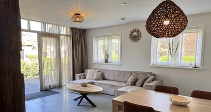 2 Schlafzimmer Unterkunft in Julianadorp
