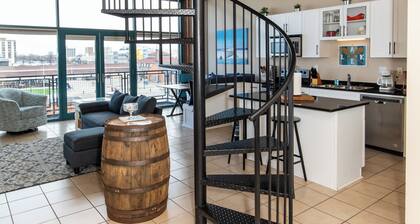 Cedar Point View! Cozy Family Loft